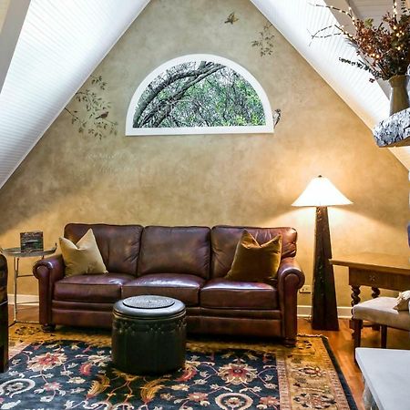 Harvey House Bed & Breakfast โอ๊คพาร์ค ภายนอก รูปภาพ