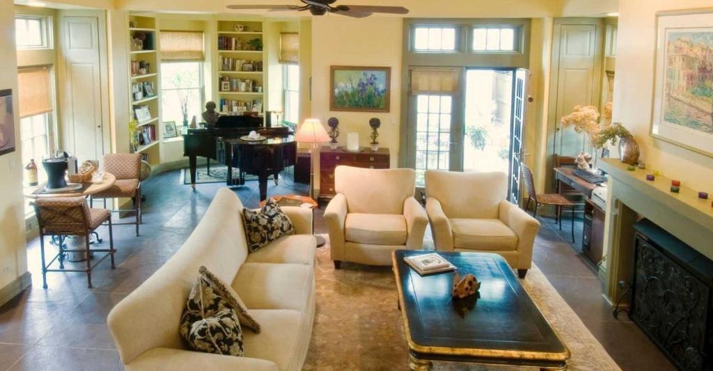 Harvey House Bed & Breakfast โอ๊คพาร์ค ภายนอก รูปภาพ