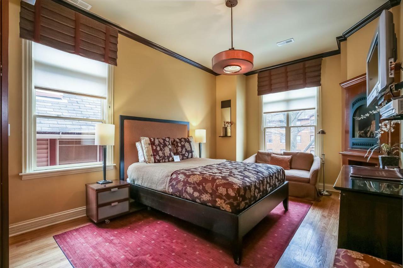Harvey House Bed & Breakfast โอ๊คพาร์ค ภายนอก รูปภาพ